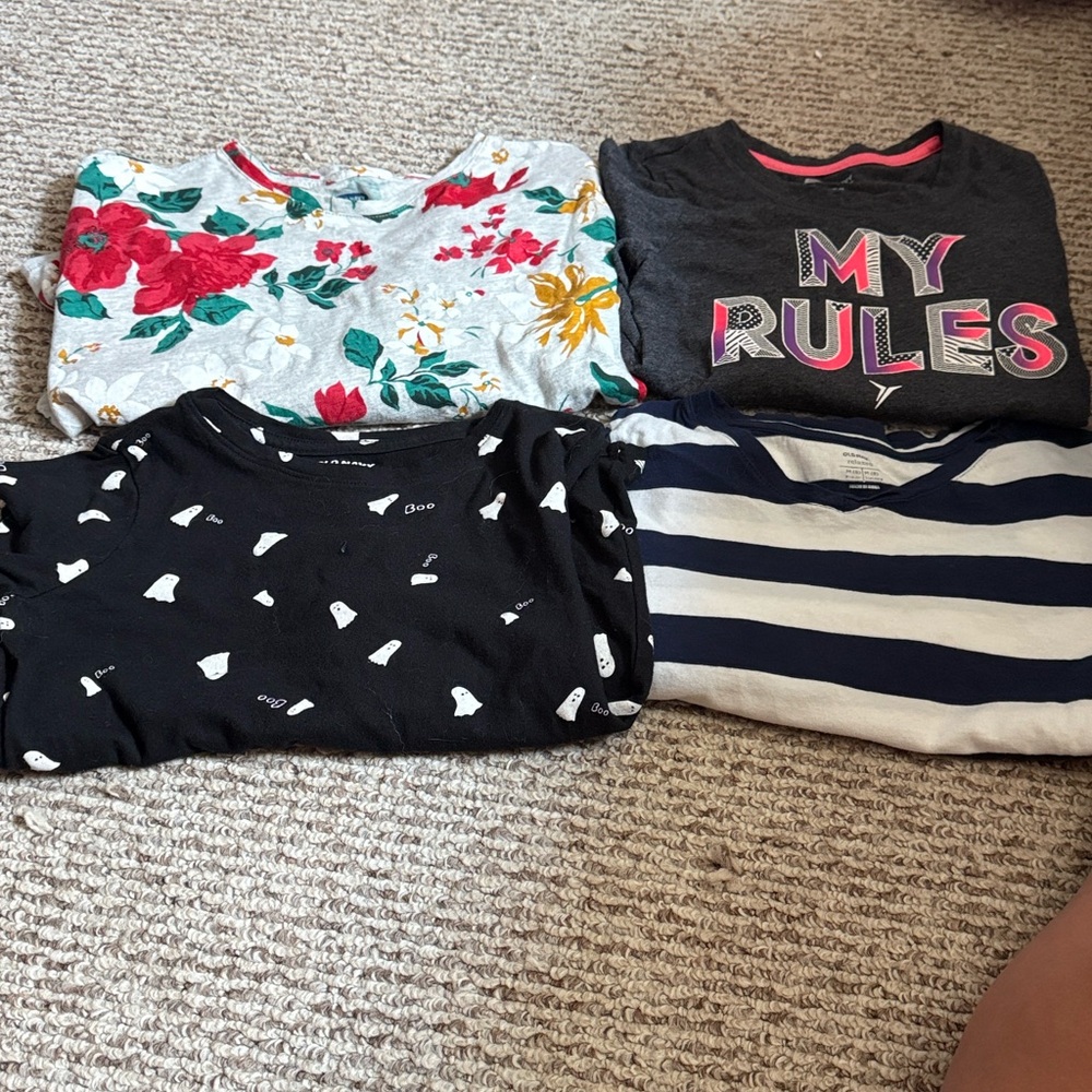 Old Navy Kids Long sleeve Tees**